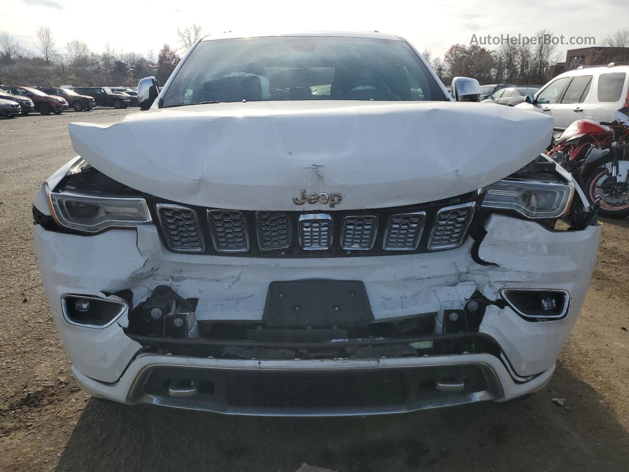 2019 Jeep Grand Cherokee Overland White vin: 1C4RJFCG1KC641126