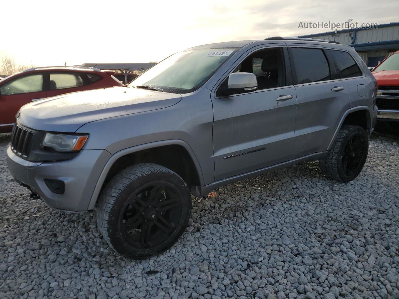 2014 Jeep Grand Cherokee Overland Silver vin: 1C4RJFCG6EC253118