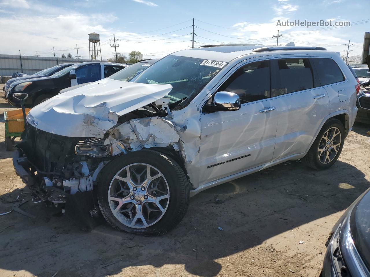 2021 Jeep Grand Cherokee Overland White vin: 1C4RJFCG8MC600799