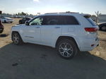 2019 Jeep Grand Cherokee Overland White vin: 1C4RJFCT8KC823208