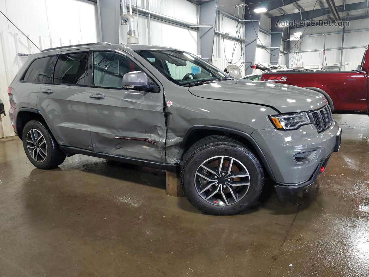 2021 Jeep Grand Cherokee Trailhawk Silver vin: 1C4RJFLG1MC590388