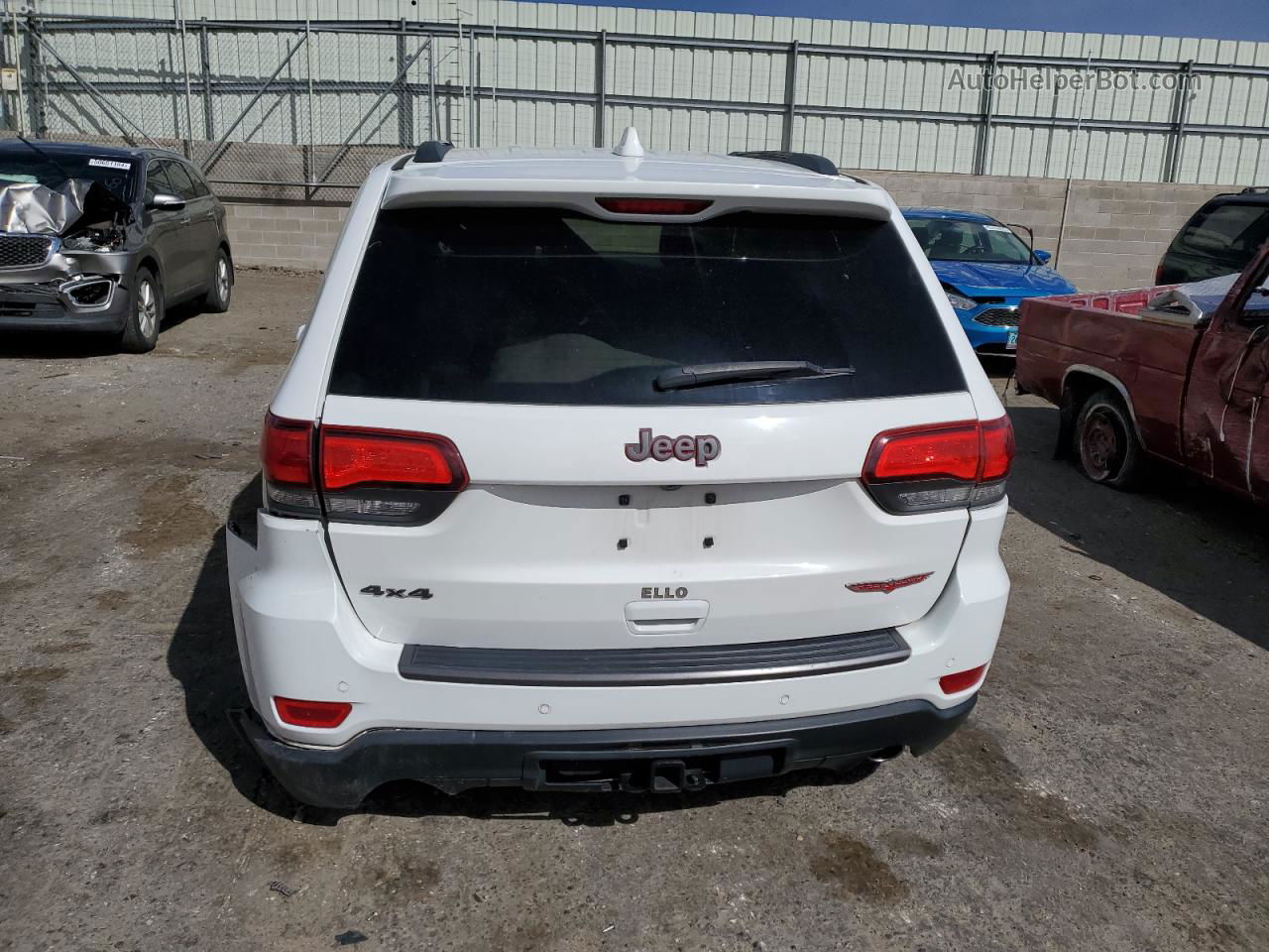 2019 Jeep Grand Cherokee Trailhawk White vin: 1C4RJFLG3KC692711