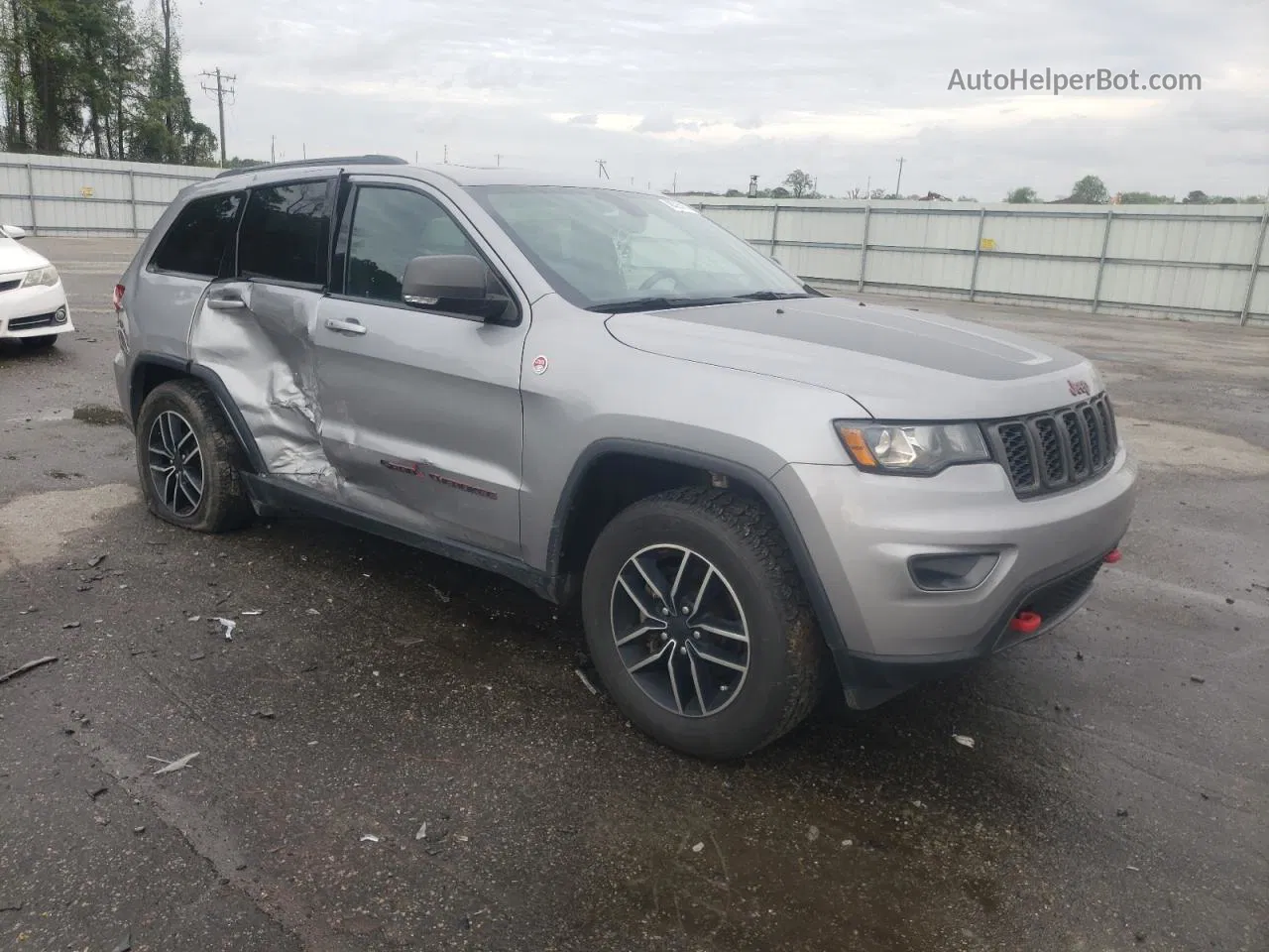 2019 Jeep Grand Cherokee Trailhawk Gray vin: 1C4RJFLG3KC695544