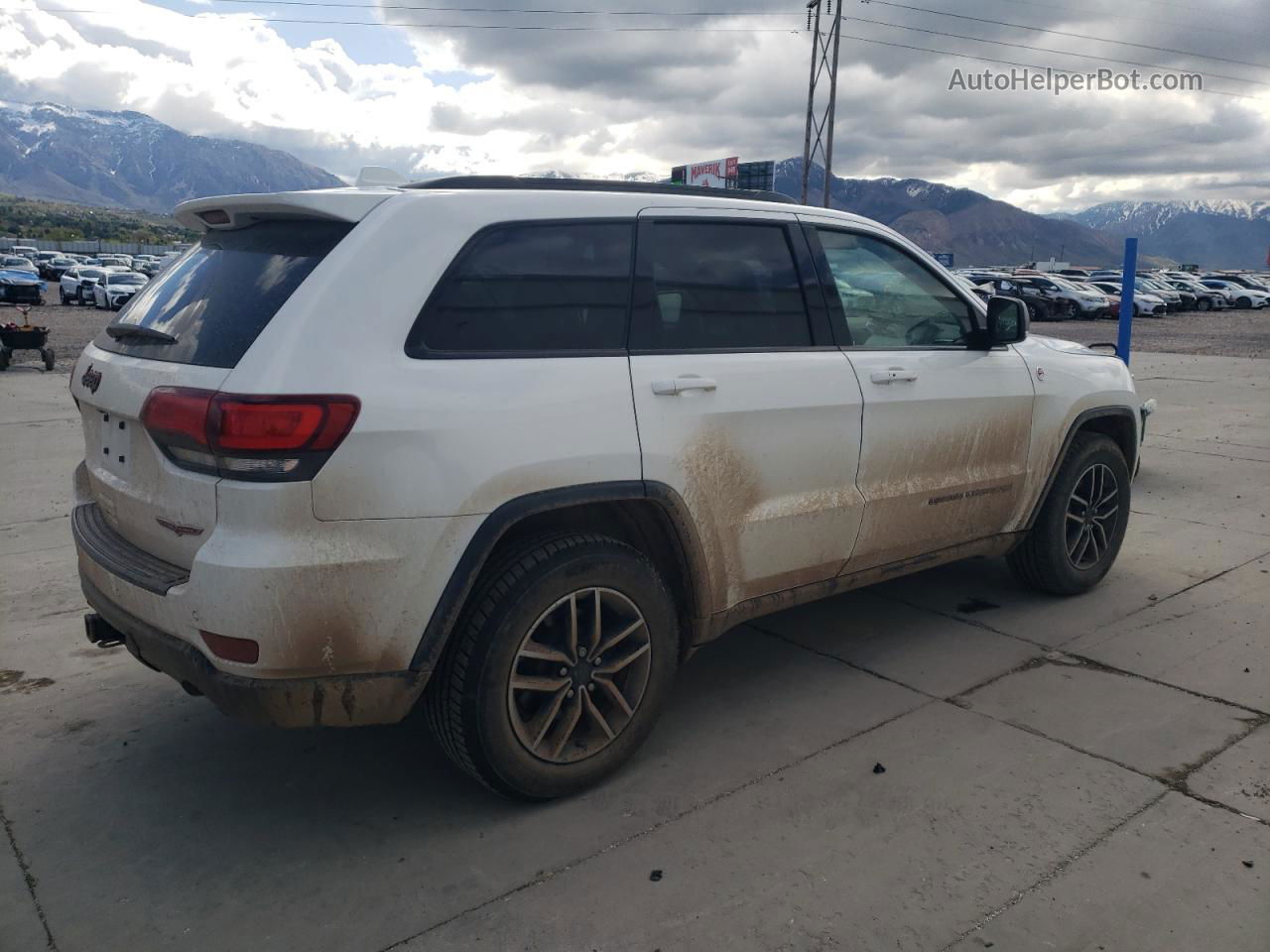 2019 Jeep Grand Cherokee Trailhawk White vin: 1C4RJFLG7KC612309