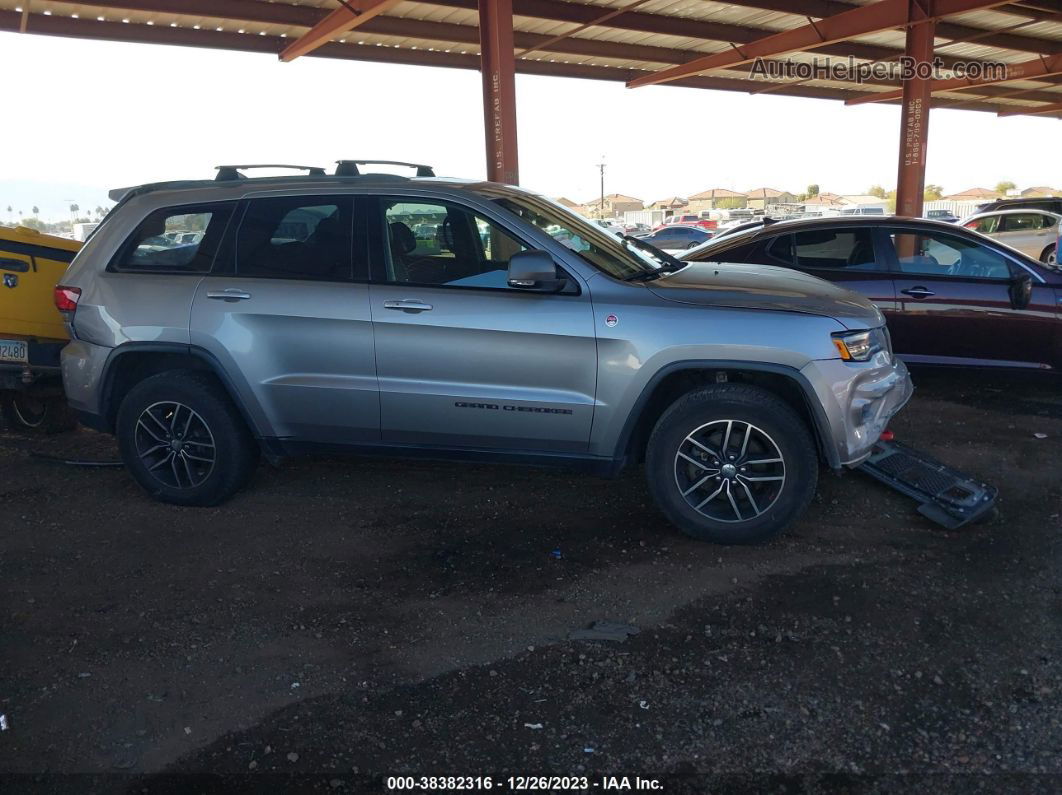 2017 Jeep Grand Cherokee Trailhawk 4x4 Silver vin: 1C4RJFLG8HC613025