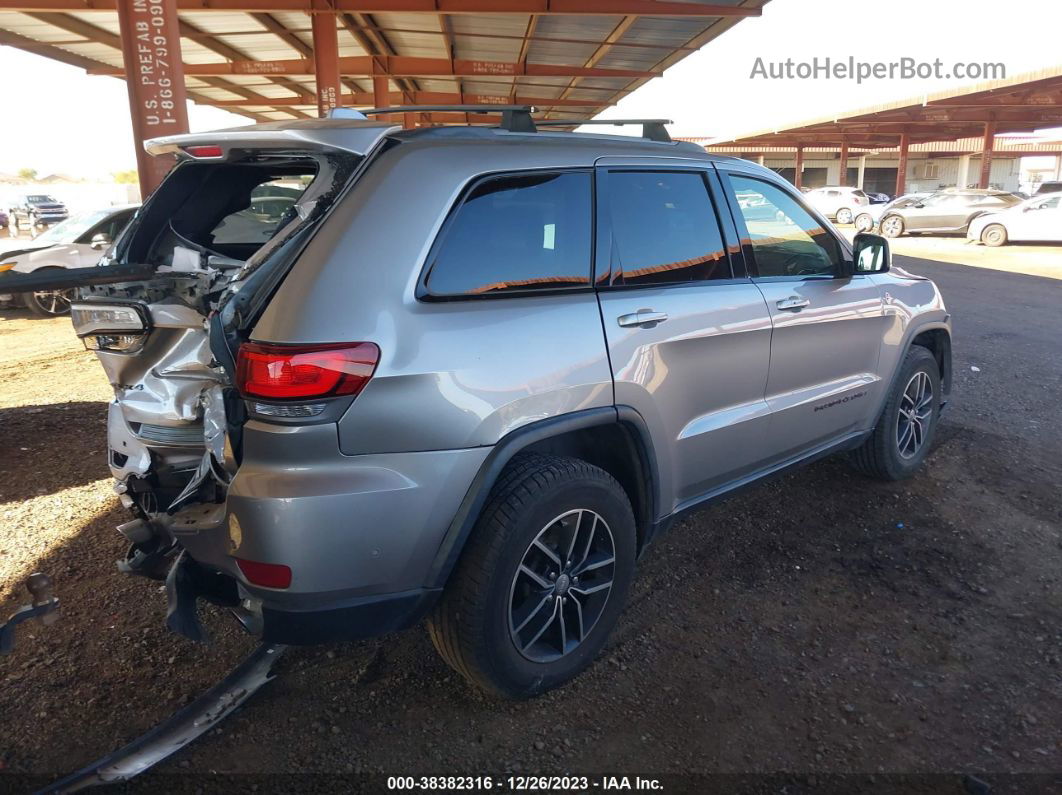 2017 Jeep Grand Cherokee Trailhawk 4x4 Silver vin: 1C4RJFLG8HC613025