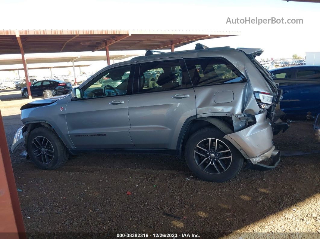 2017 Jeep Grand Cherokee Trailhawk 4x4 Серебряный vin: 1C4RJFLG8HC613025