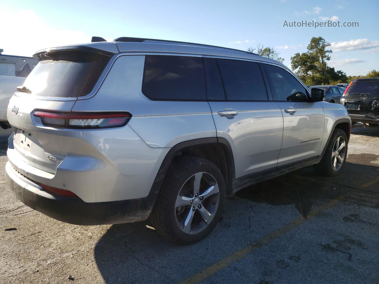 2021 Jeep Grand Cherokee L Limited Silver vin: 1C4RJKBG0M8116218