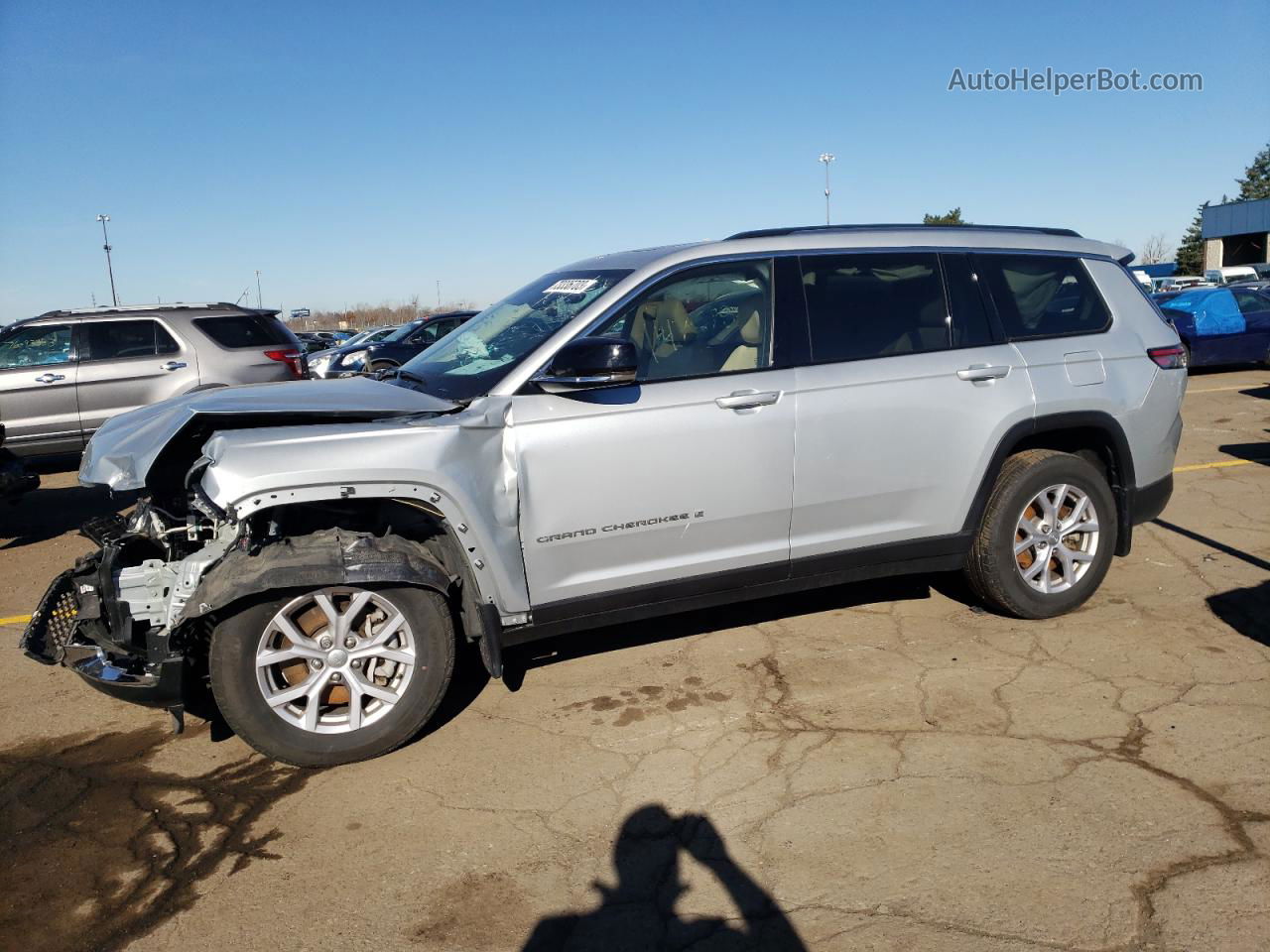 2021 Jeep Grand Cherokee L Limited Silver vin: 1C4RJKBG0M8135223