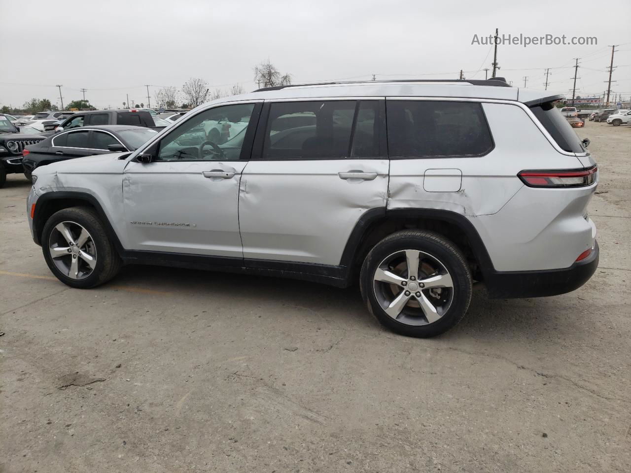 2021 Jeep Grand Cherokee L Limited Silver vin: 1C4RJKBG4M8168385