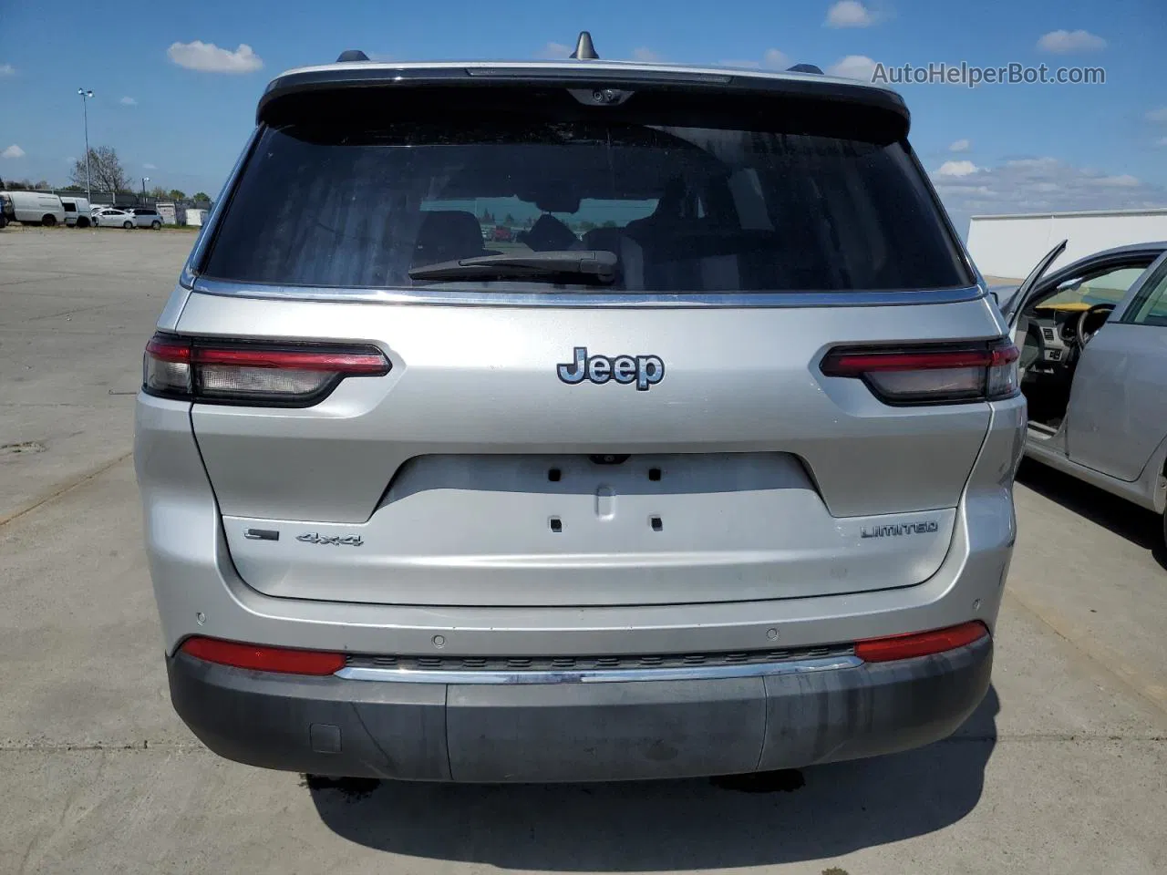 2021 Jeep Grand Cherokee L Limited Silver vin: 1C4RJKBG8M8102440