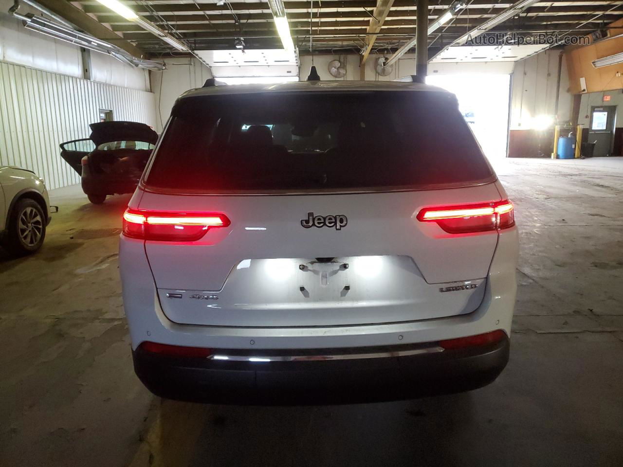 2021 Jeep Grand Cherokee L Limited White vin: 1C4RJKBGXM8109812