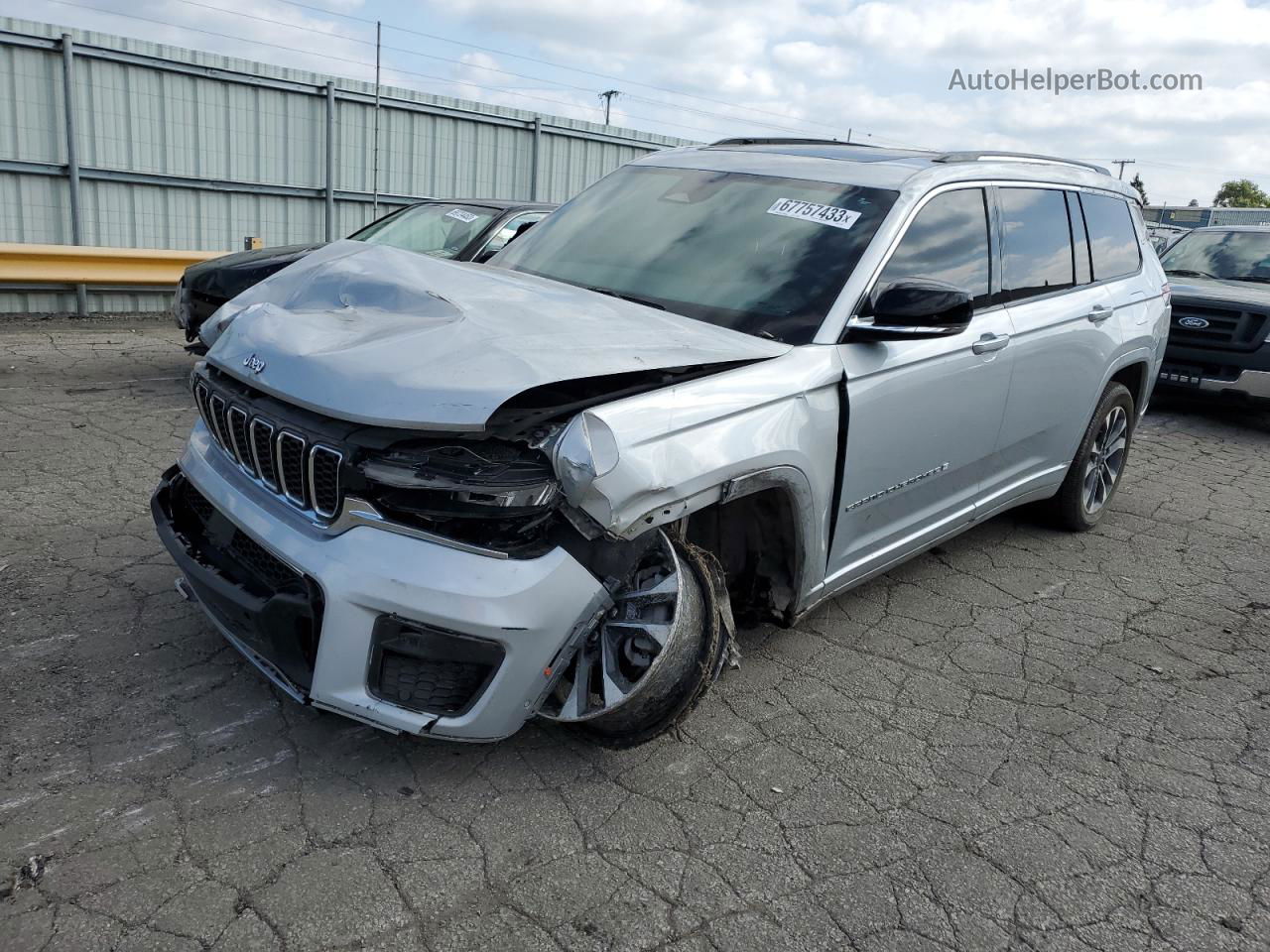 2021 Jeep Grand Cherokee L Overland Silver vin: 1C4RJKDG2M8190978