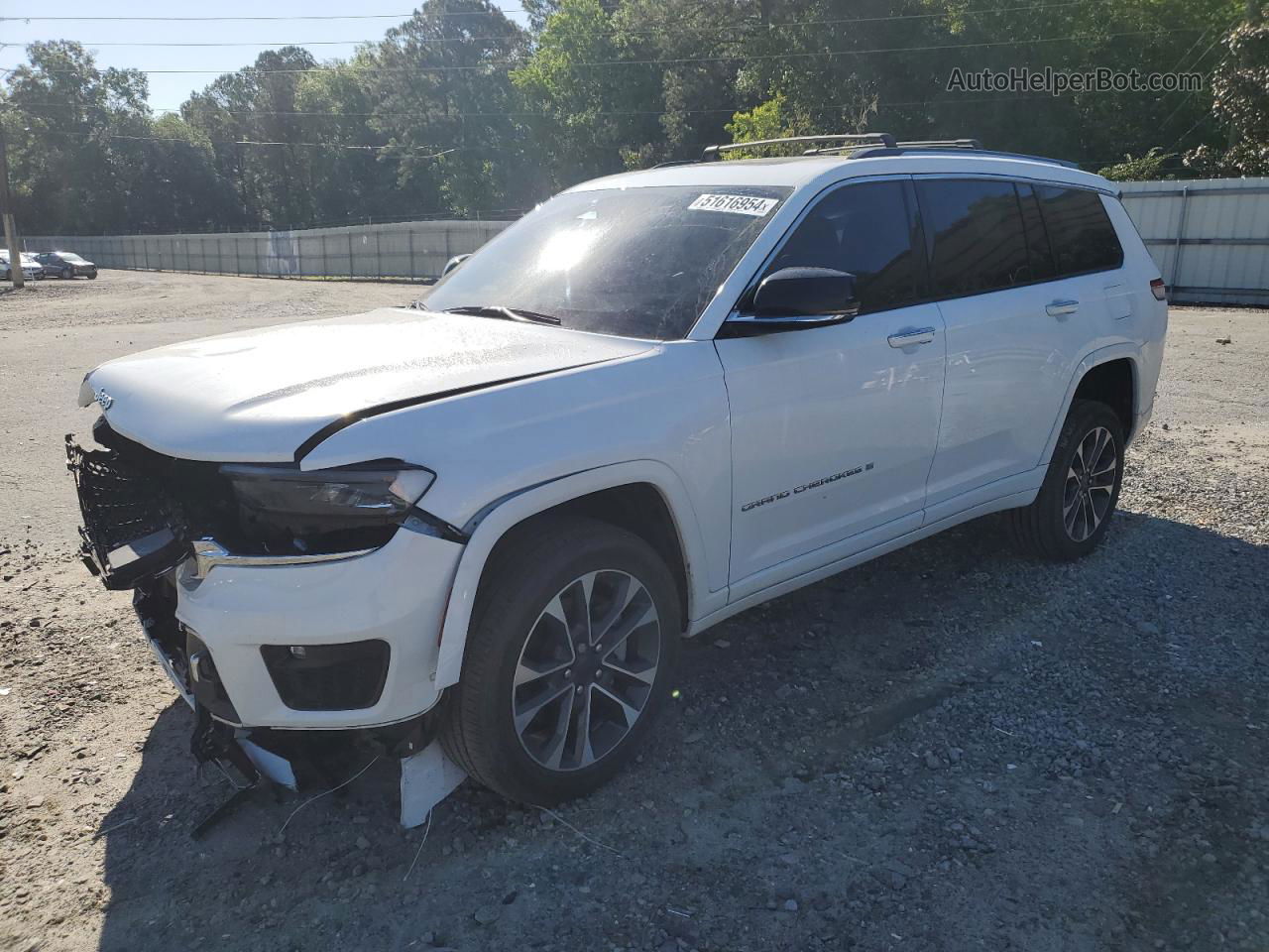 2021 Jeep Grand Cherokee L Overland White vin: 1C4RJKDG9M8144418