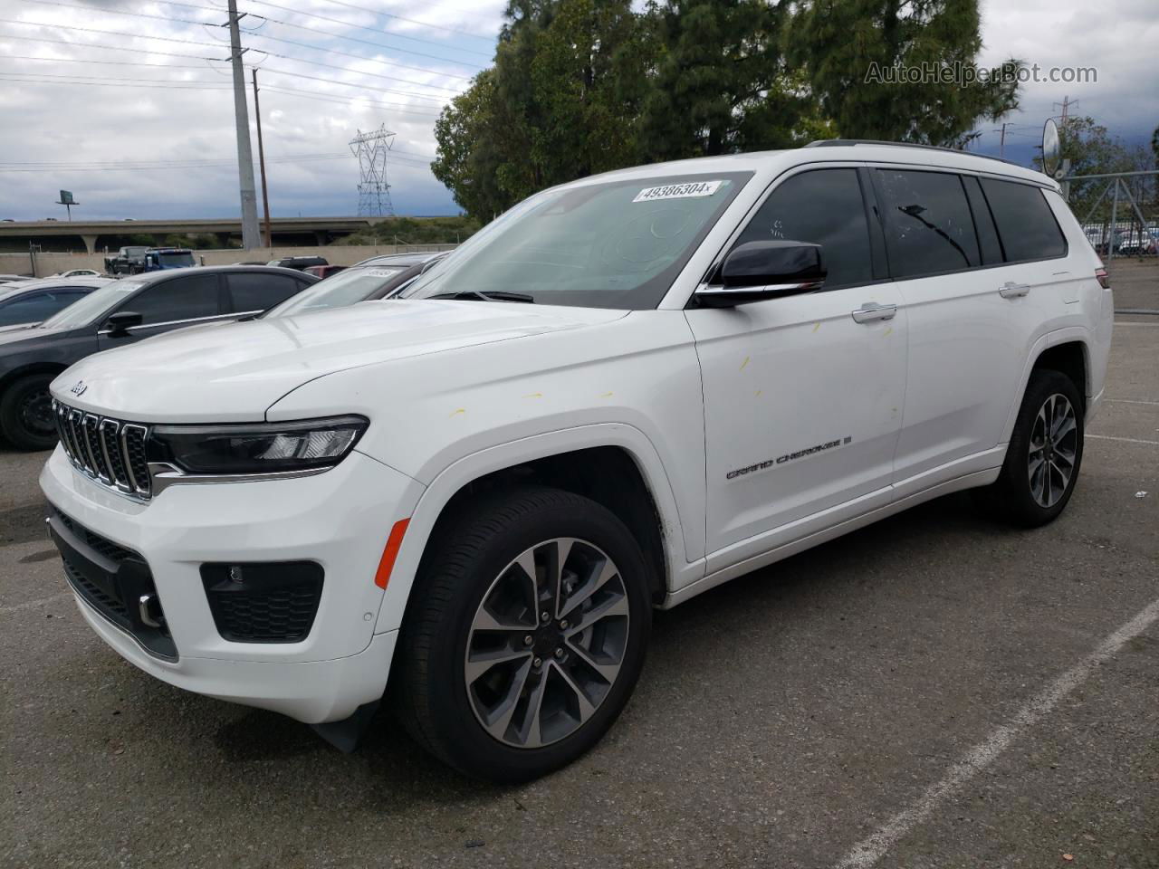 2021 Jeep Grand Cherokee L Overland White vin: 1C4RJKDGXM8157047