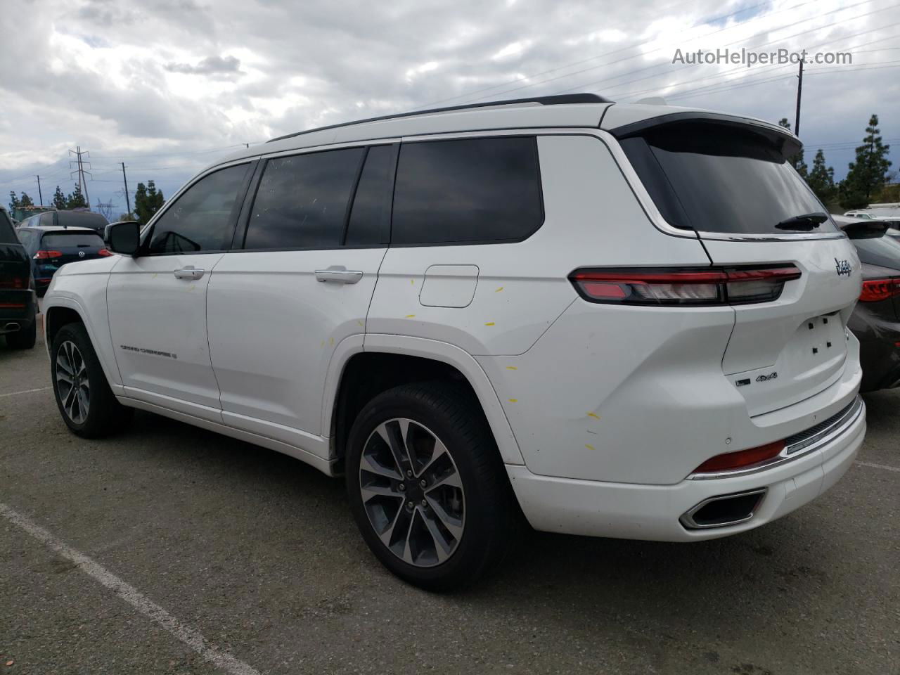 2021 Jeep Grand Cherokee L Overland White vin: 1C4RJKDGXM8157047