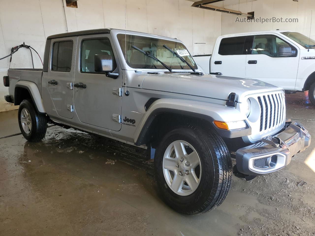 2022 Jeep Gladiator Sport Серебряный vin: 1C6HJTAG7NL168051