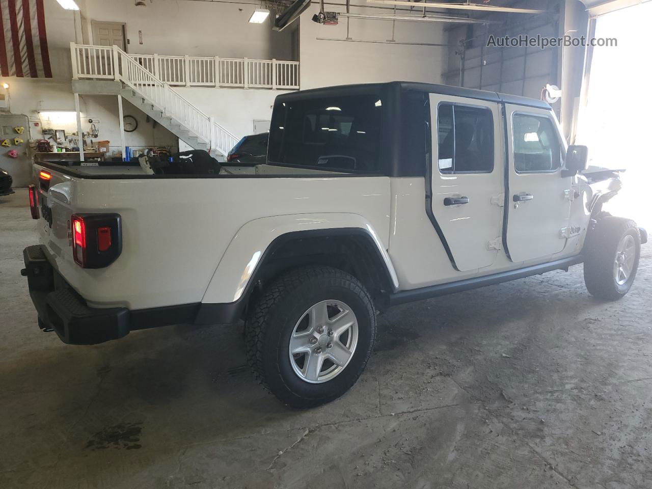 2022 Jeep Gladiator Willys Sport White vin: 1C6HJTAG8NL182492