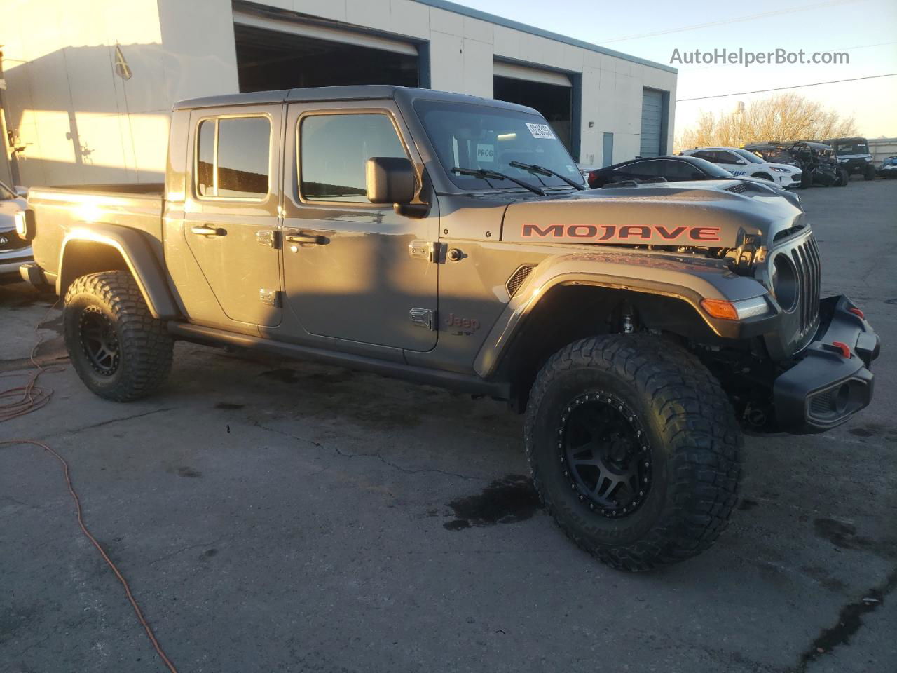 2022 Jeep Gladiator Mojave Gray vin: 1C6JJTEG3NL159438