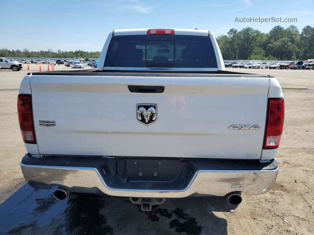 2012 Dodge Ram 1500 Laramie Белый vin: 1C6RD7NT3CS304950