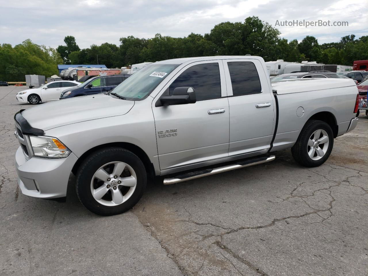 2015 Ram 1500 St Серебряный vin: 1C6RR6FG6FS565944