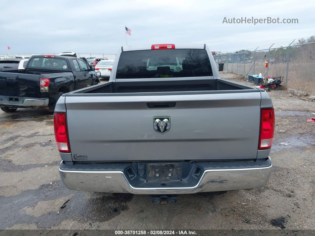 2020 Ram 1500 Classic Tradesman Quad Cab 4x2 6'4 Box Серебряный vin: 1C6RR6FG8LS139247