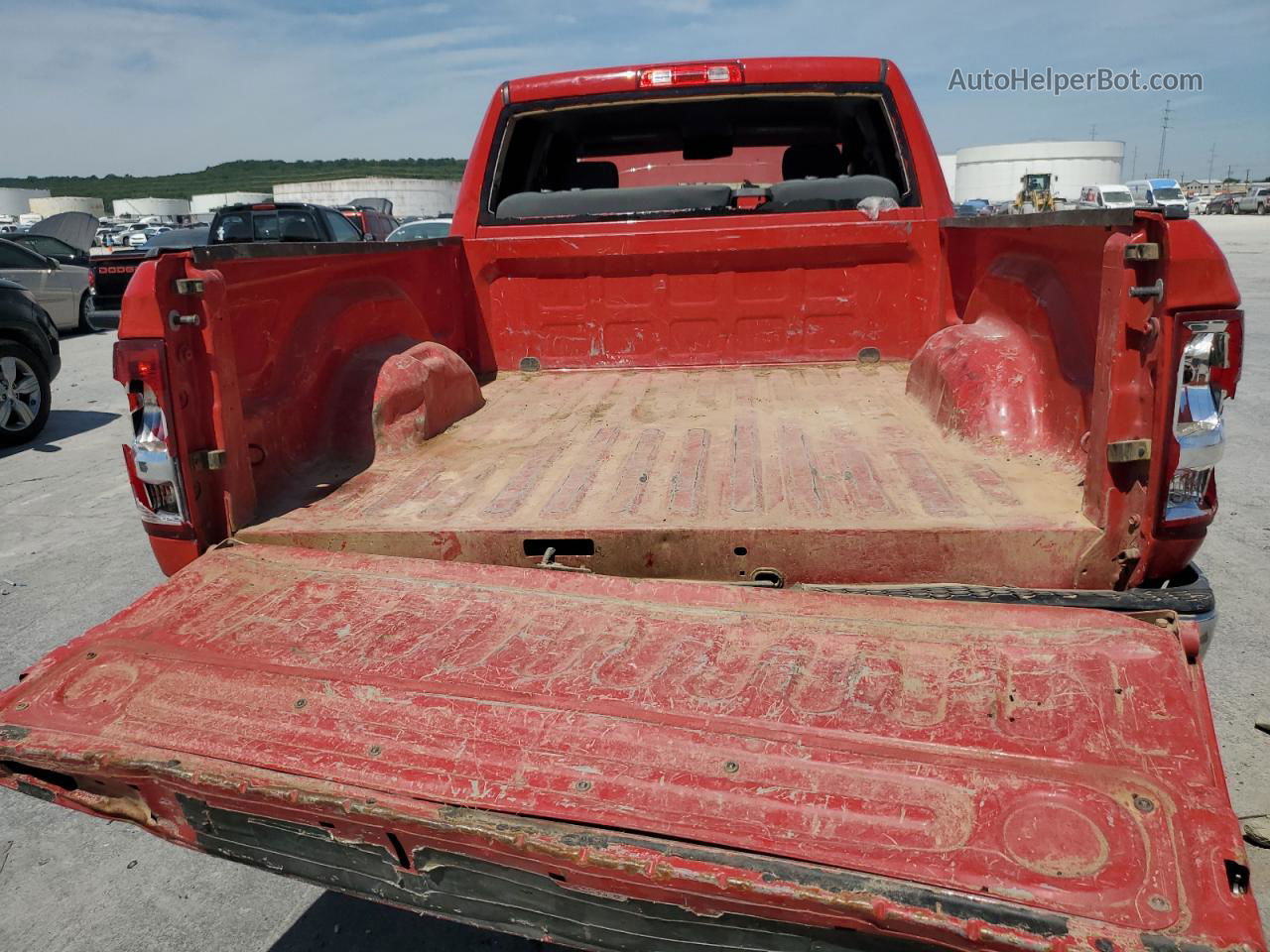 2019 Ram 1500 Classic Tradesman Red vin: 1C6RR6FG9KS704992