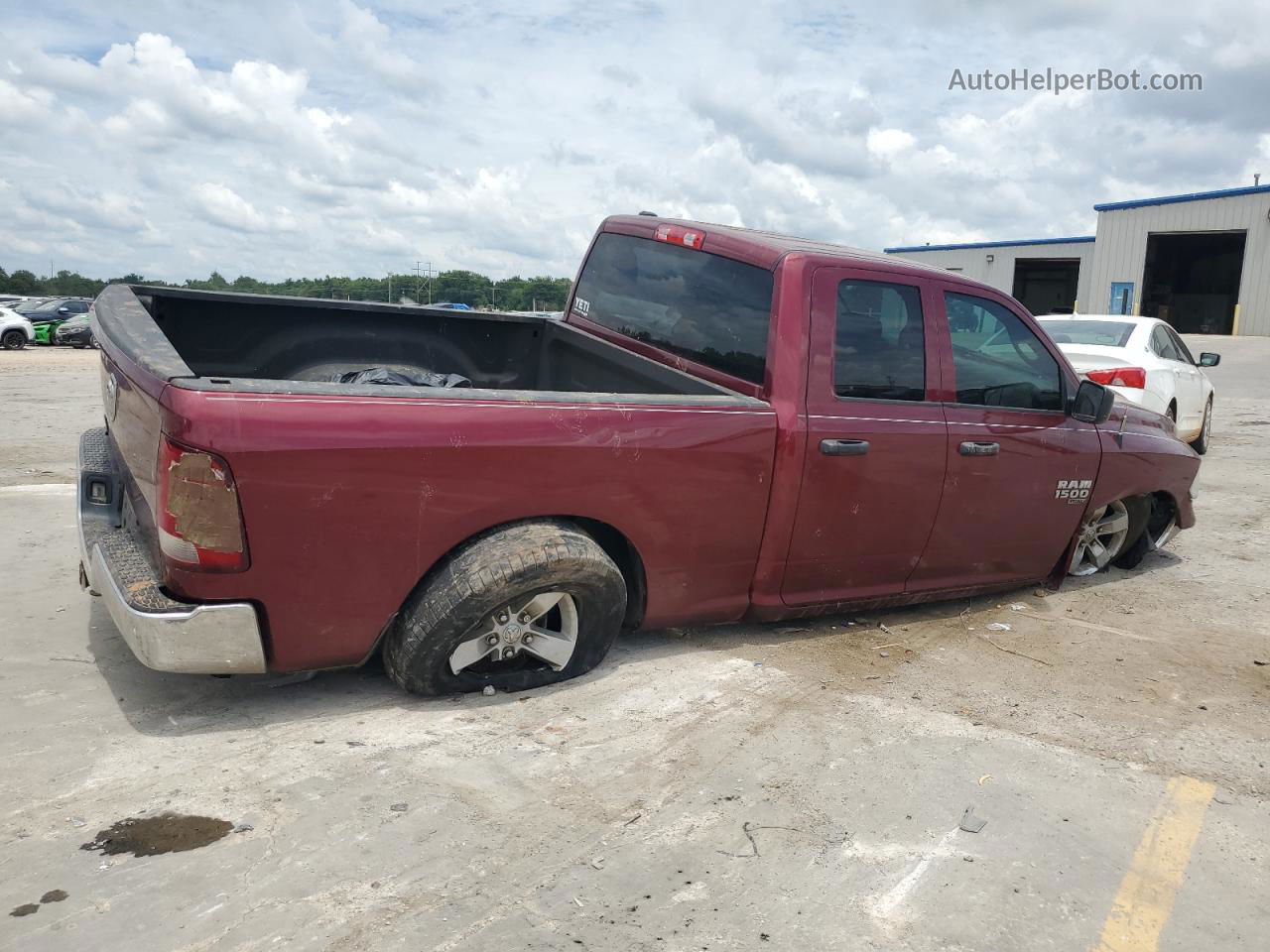 2019 Ram 1500 Classic Tradesman Бордовый vin: 1C6RR6FGXKS500153