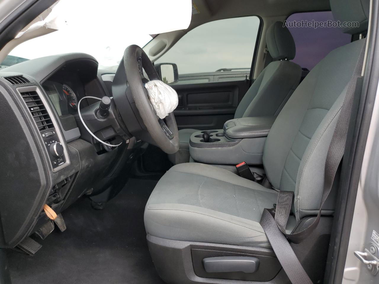 2019 Ram 1500 Classic Tradesman Серебряный vin: 1C6RR6FT3KS562944