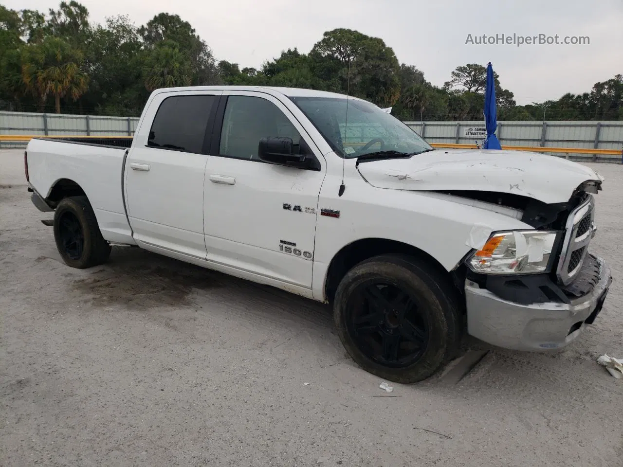 2019 Ram 1500 Classic Slt White vin: 1C6RR6TTXKS561505