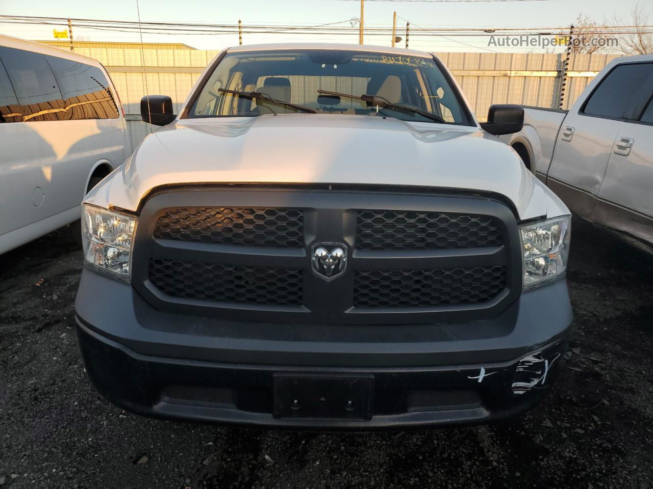 2019 Ram 1500 Classic Tradesman White vin: 1C6RR7FG1KS678894