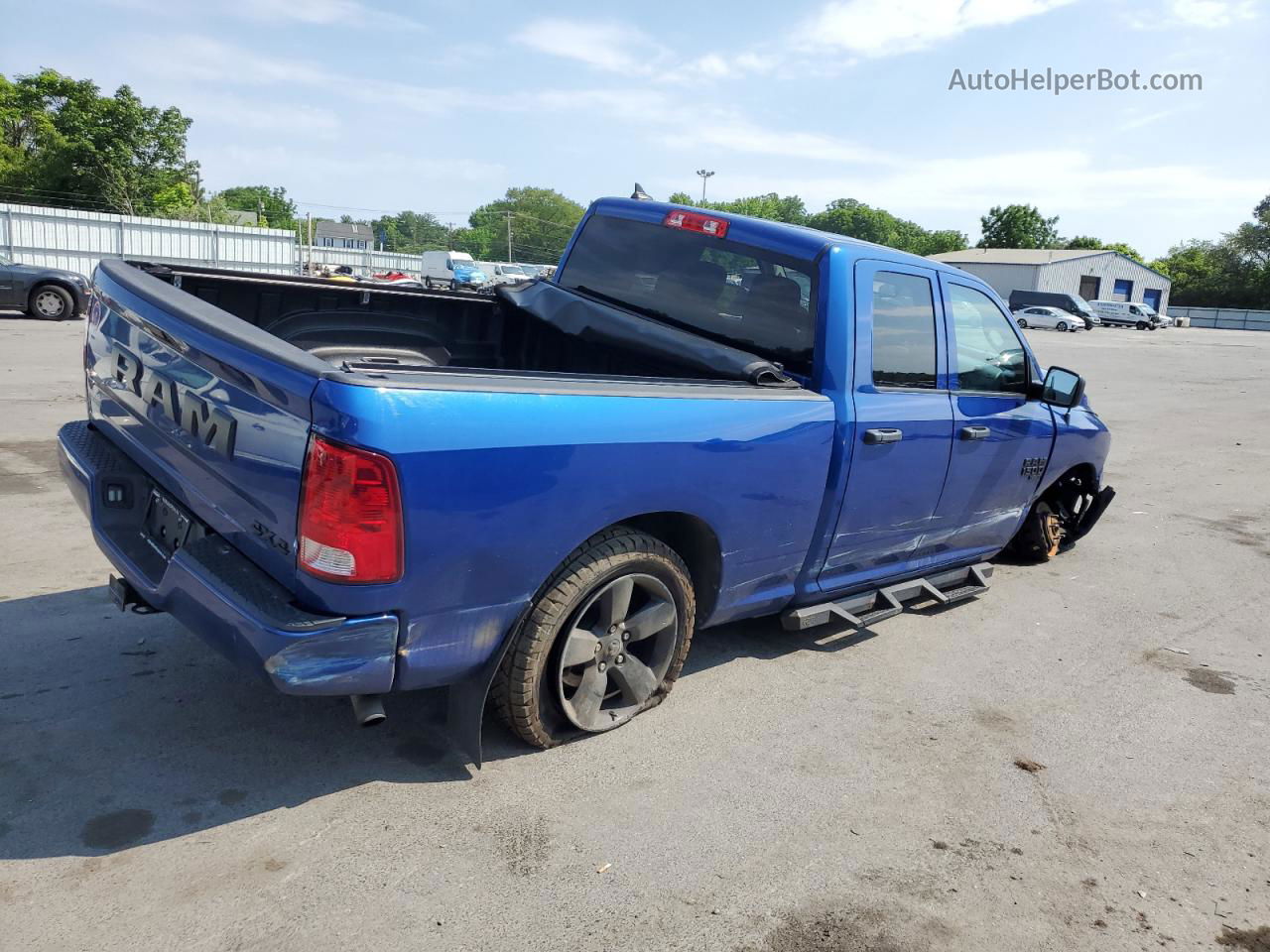 2019 Ram 1500 Classic Tradesman Серебряный vin: 1C6RR7FG5KS666215