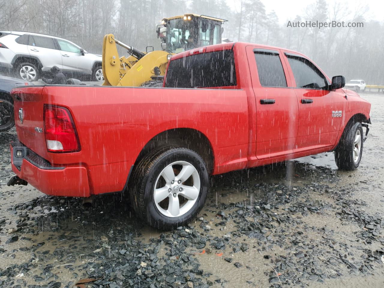 2015 Ram 1500 St Red vin: 1C6RR7FG6FS516880