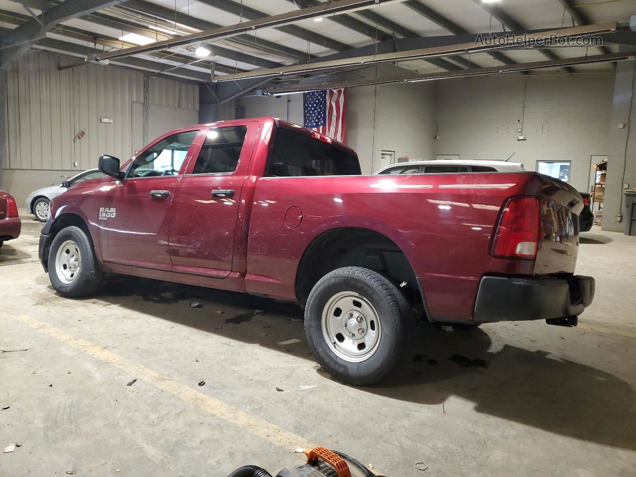 2019 Ram 1500 Classic Tradesman Red vin: 1C6RR7FG6KS615516