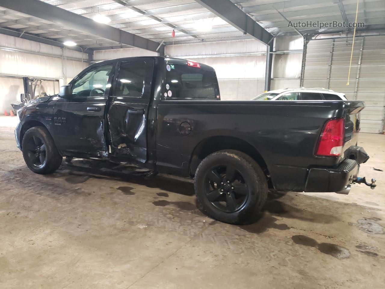 2019 Ram 1500 Classic Tradesman Черный vin: 1C6RR7FT4KS506209