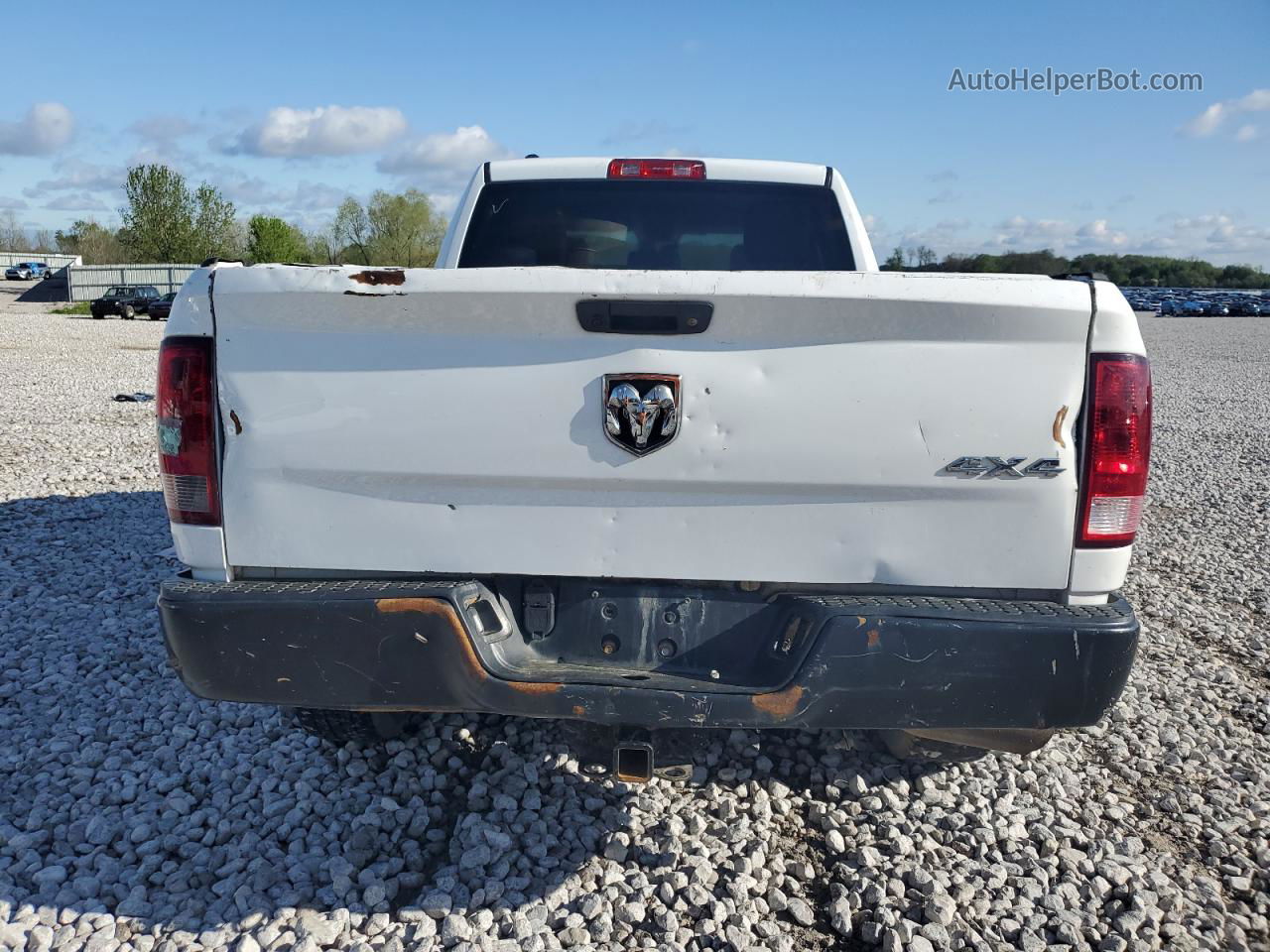 2019 Ram 1500 Classic Tradesman White vin: 1C6RR7FT7KS606675