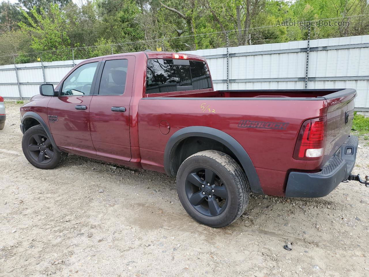 2020 Ram 1500 Classic Warlock Burgundy vin: 1C6RR7GG6LS150817