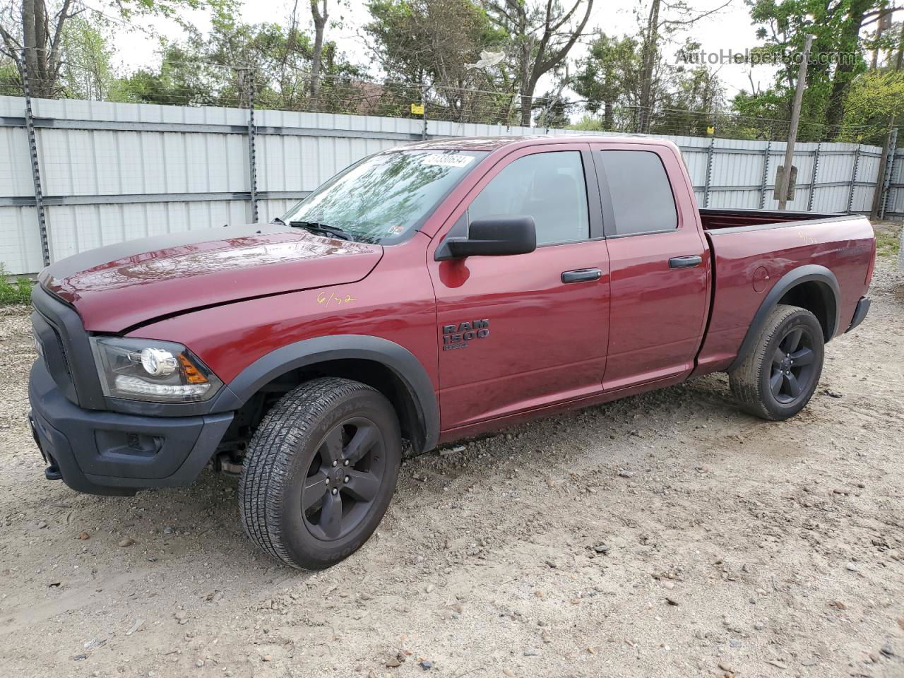 2020 Ram 1500 Classic Warlock Burgundy vin: 1C6RR7GG6LS150817