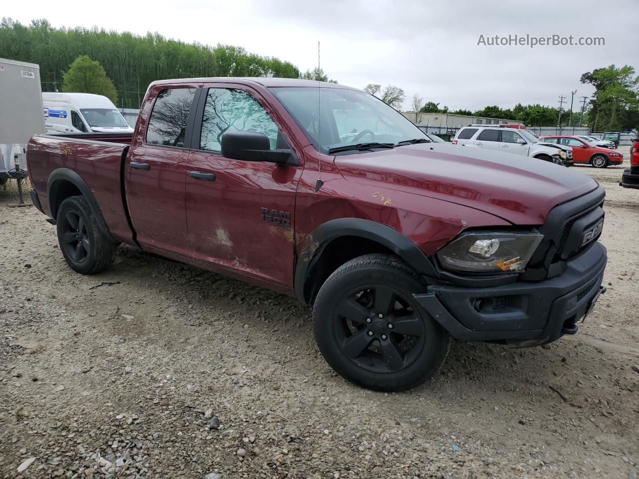 2020 Ram 1500 Classic Warlock Burgundy vin: 1C6RR7GG6LS150817