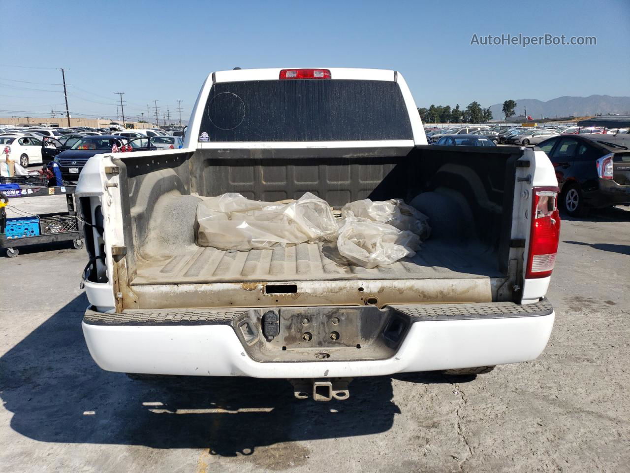 2019 Ram 1500 Classic Tradesman White vin: 1C6RR7KM5KS750319