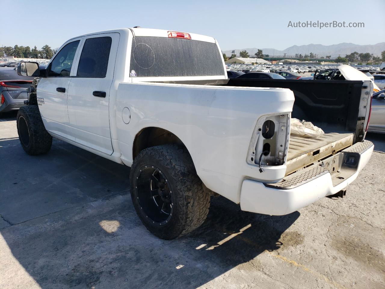 2019 Ram 1500 Classic Tradesman White vin: 1C6RR7KM5KS750319