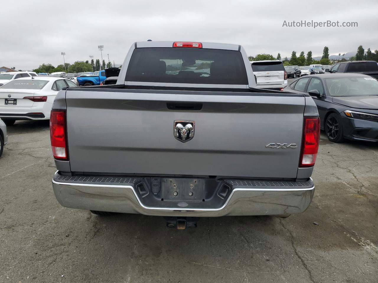 2019 Ram 1500 Classic Tradesman Серебряный vin: 1C6RR7KMXKS726081