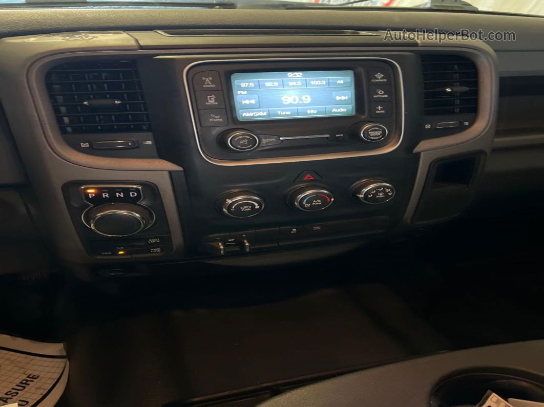 2015 Ram 1500 St vin: 1C6RR7KT8FS576372