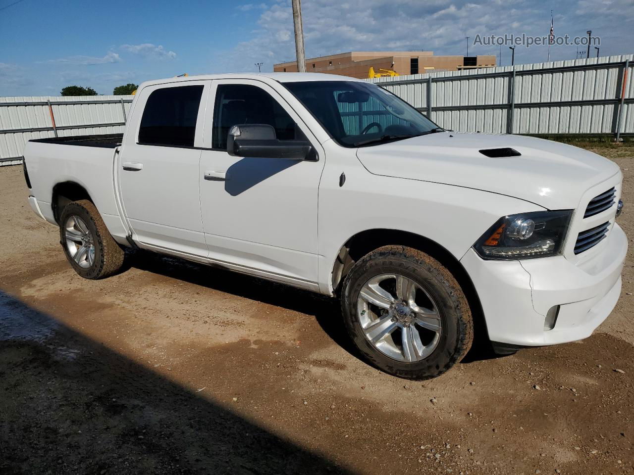 2015 Ram 1500 Sport White vin: 1C6RR7MT9FS506649