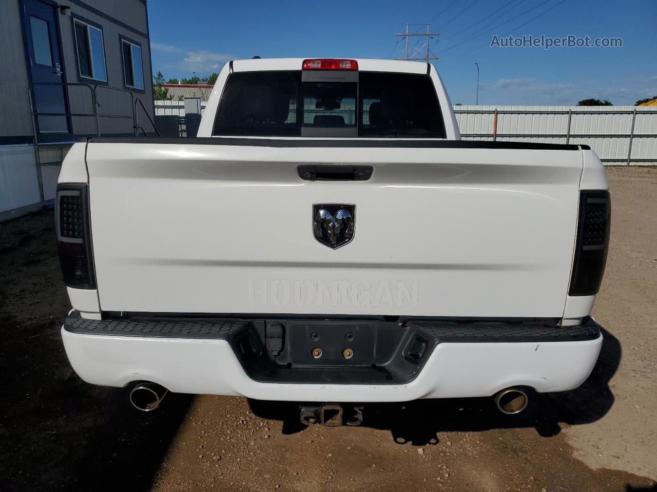 2015 Ram 1500 Sport White vin: 1C6RR7MT9FS506649