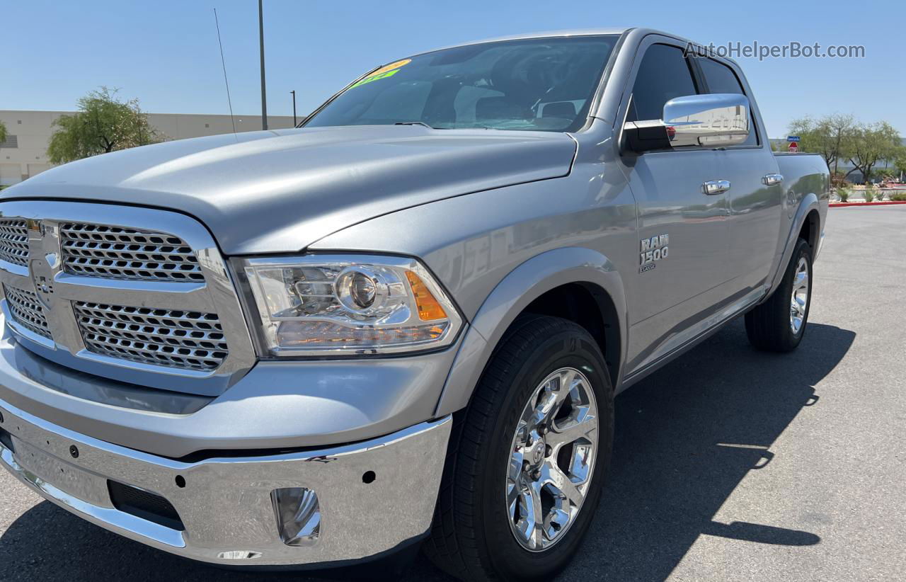 2019 Ram 1500 Classic Laramie Серебряный vin: 1C6RR7NM1KS749485