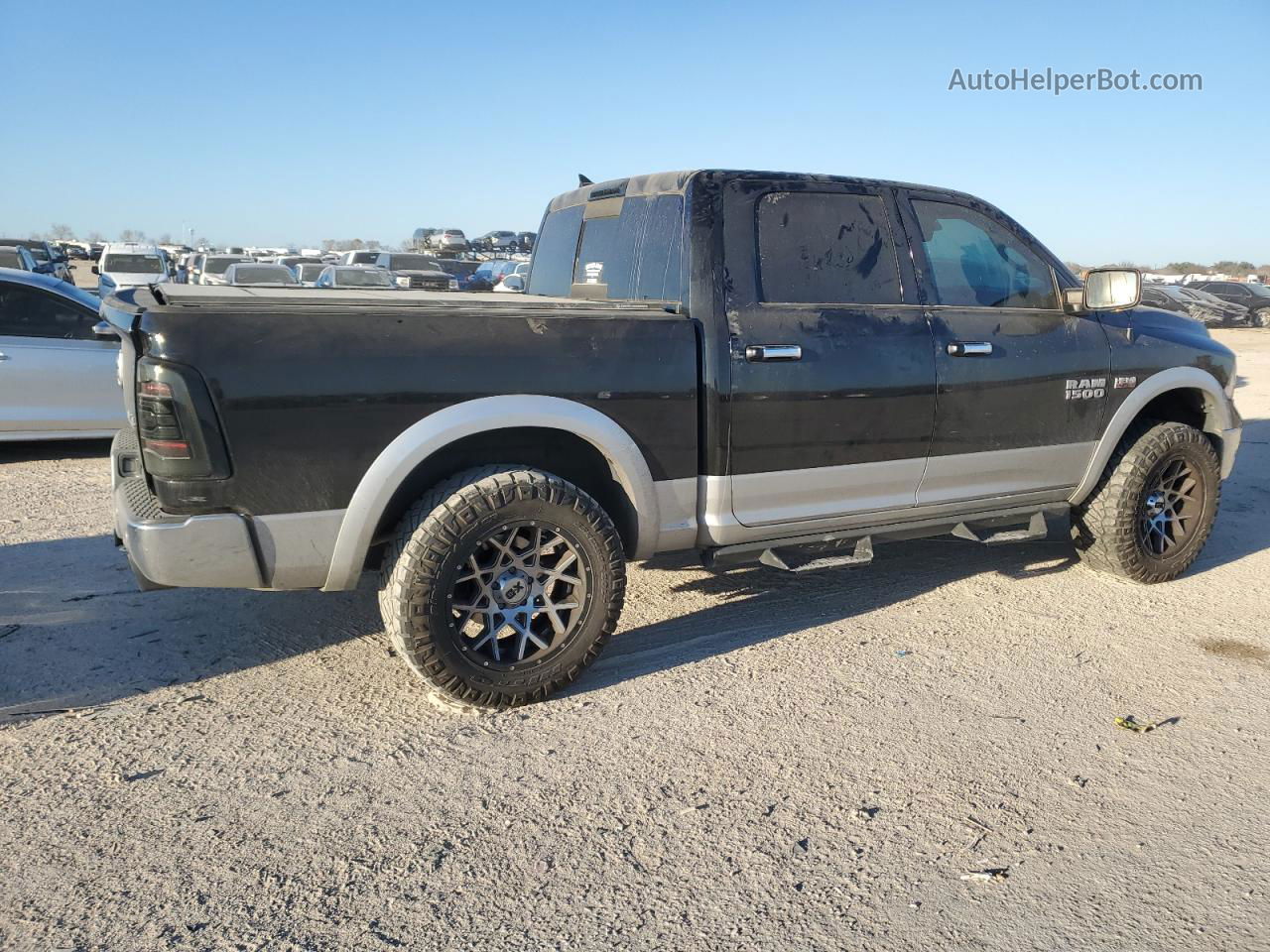 2015 Ram 1500 Laramie Черный vin: 1C6RR7NT6FS747583