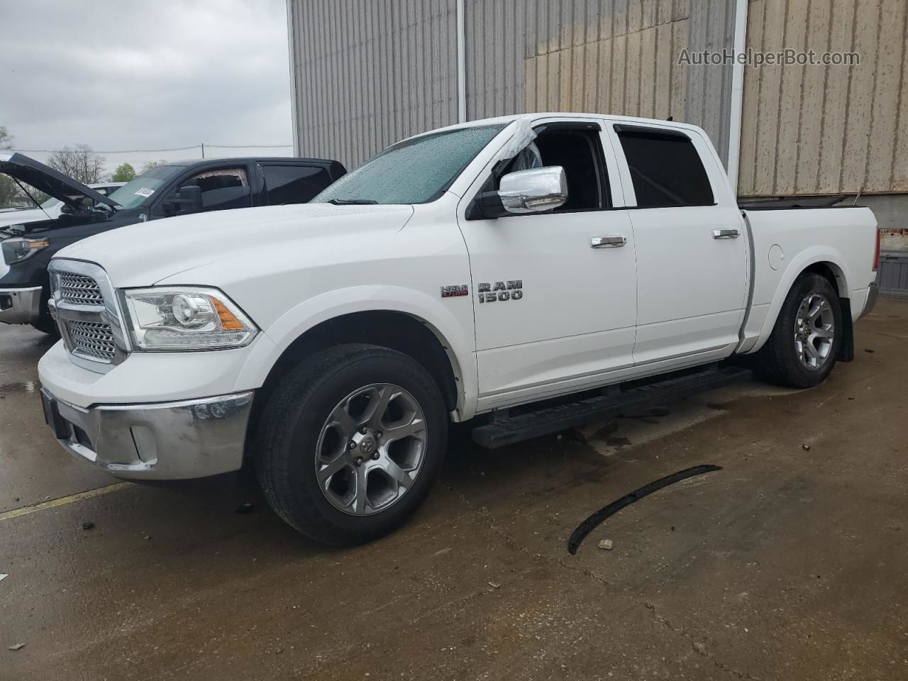 2014 Ram 1500 Laramie White vin: 1C6RR7NT8ES479912