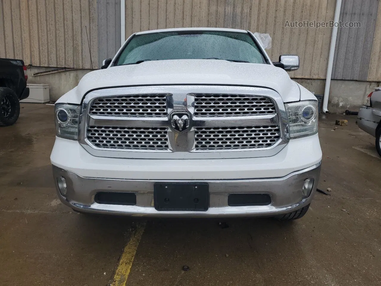 2014 Ram 1500 Laramie White vin: 1C6RR7NT8ES479912