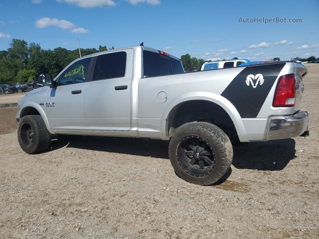 2015 Ram 1500 Slt Серебряный vin: 1C6RR7TT5FS649129